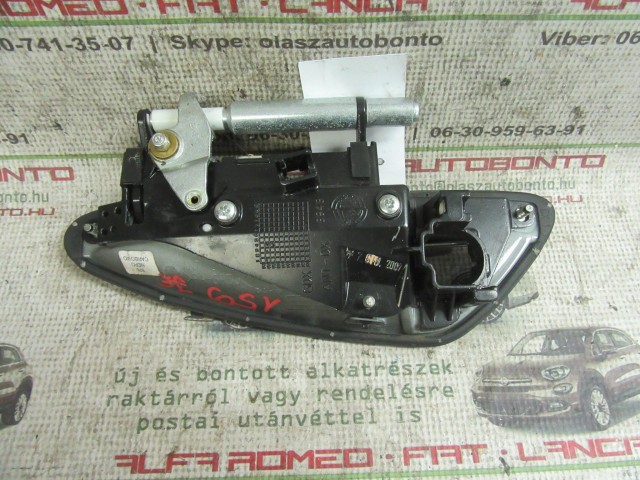 825 Alfa Romeo 159 jobb első külső kilincs