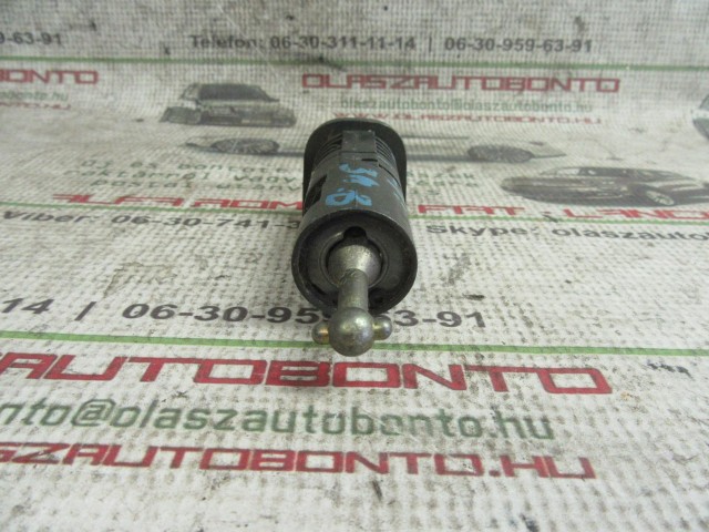 Fiat Stilo 3 ajtós bal oldali zárbetét ház