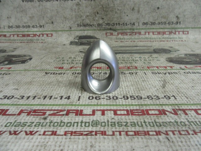 Alfa Romeo Giulietta bal első zárbetét kupak