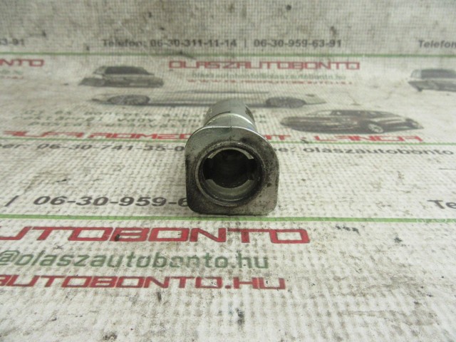 Alfa Romeo 159 jobb oldali zárbetét ház 50501558