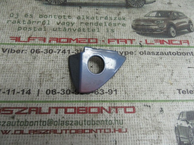 15963 Alfa Romeo 159 bal oldali zárbetét kupak