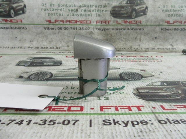 Fiat Stilo 3 ajtós zárbetét kupak