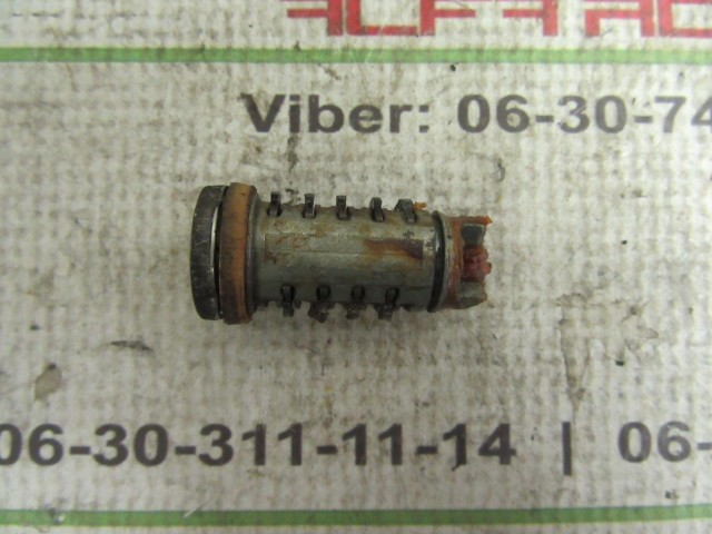 Fiat Marea/Bravo/Brava jobb első zárbetét