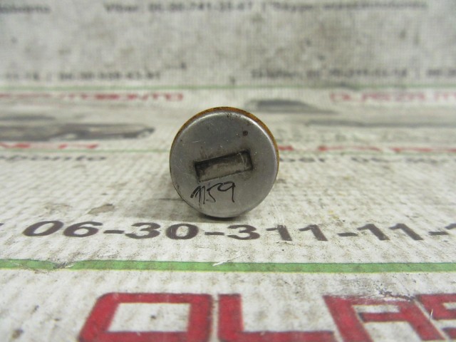 Alfa Romeo 159 bal első zárbetét