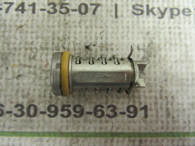 Fiat Linea bal első zárbetét