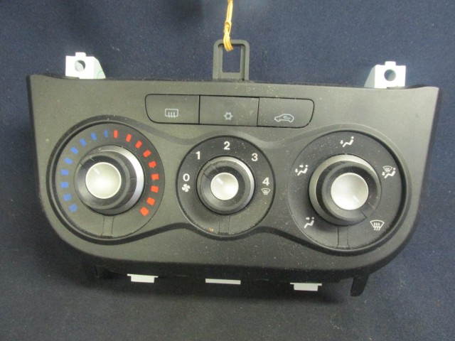 Alfa Romeo Mito manual klímás fűtéskapcsoló