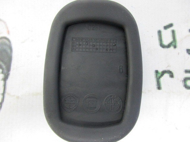 Lancia Delta gyári új kuplung pedálgumi 77364972