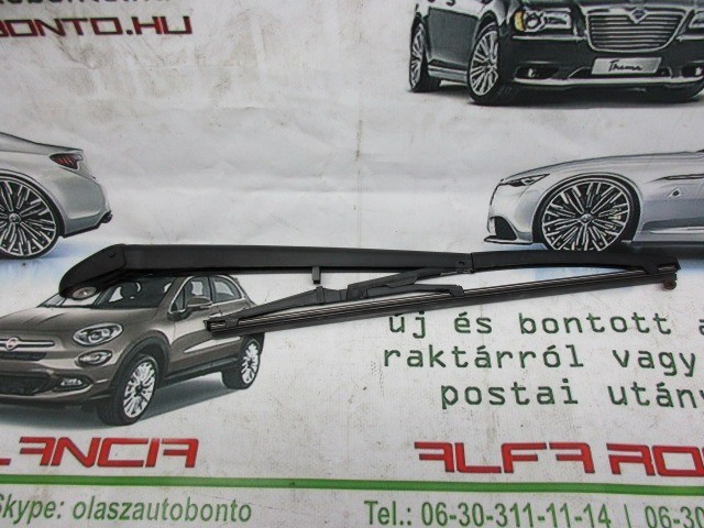 Lancia Musa után gyártott új, hátsó ablaktörlő kar