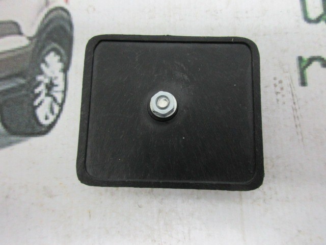 Fiat Doblo 2005-2009 utángyártott új, hátsó lökhárító prizma