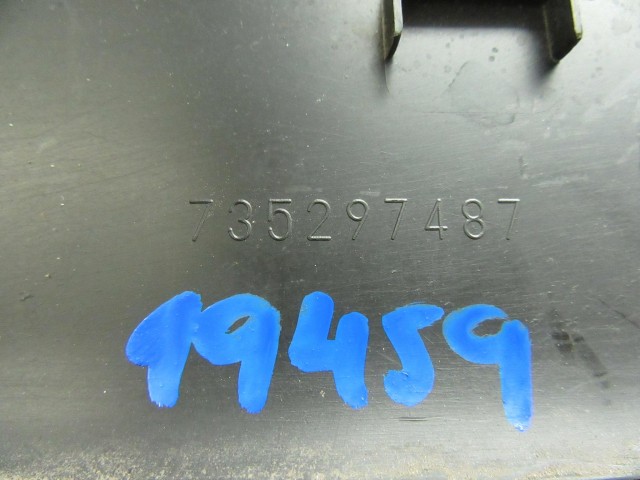 Fiat Doblo III.  735297487 számú, bal hátsó díszcsík