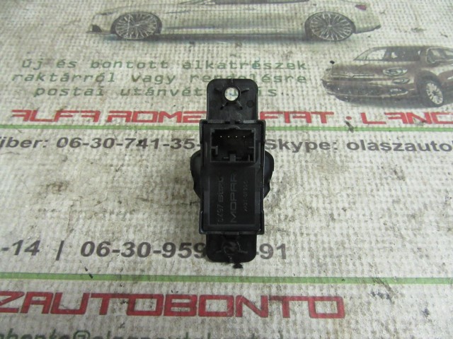 Fiat 500 Fl 2015- 735629404 számú ablakemelő kapcsoló