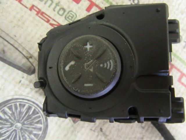 19557 Alfa Romeo 159 multikormány gomb 86250212093