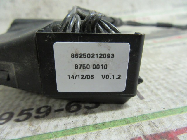 19558 Alfa Romeo 159 multikormány gomb 86250212093