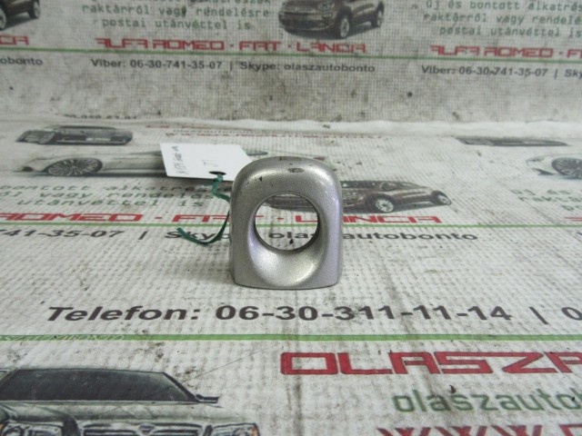 Fiat Stilo 3 ajtós zárbetét kupak