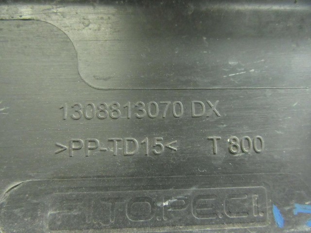 Fiat Fiorino 1308813070 számú jobb első díszcsík