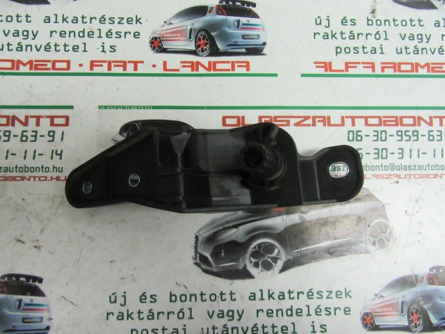 Fiat Idea motorháztető nyitó kar talp