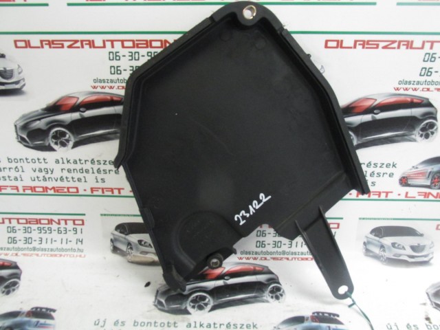 Alfa Romeo 156 55141895 számú vezérmű burkolat