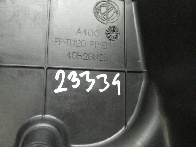 Fiat Punto II. 46526825 számú vezérmű burkolat
