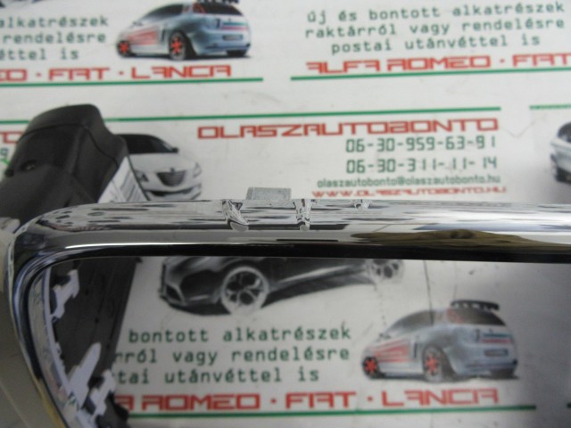 Fiat 500 rádió körülötti keret