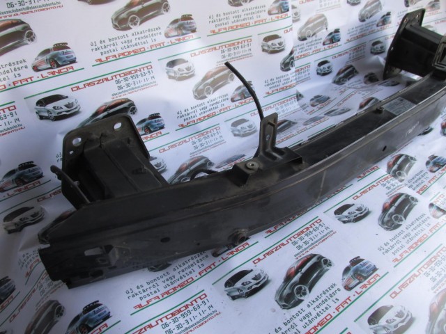 Lancia Thesis első nyúlványösszekötő