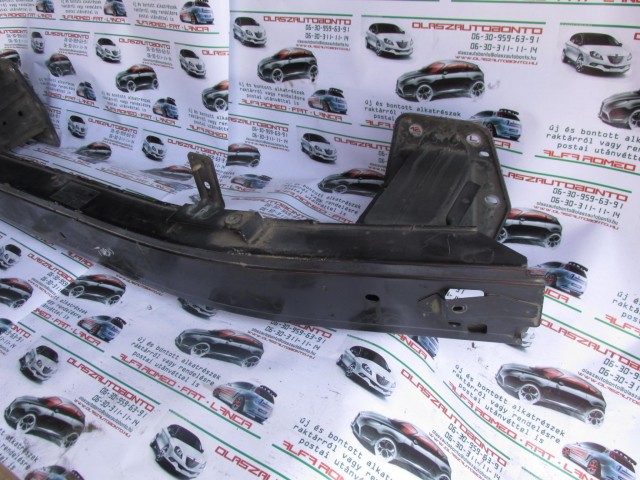 Lancia Thesis első nyúlványösszekötő