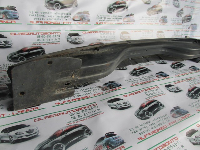 Fiat Stilo 5a hátsó nyúlványösszekötő