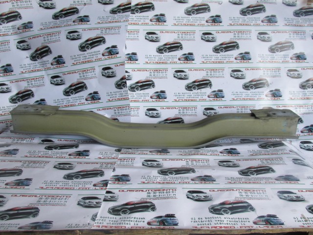 Alfa Romeo 159 hátsó nyúlványösszekötő