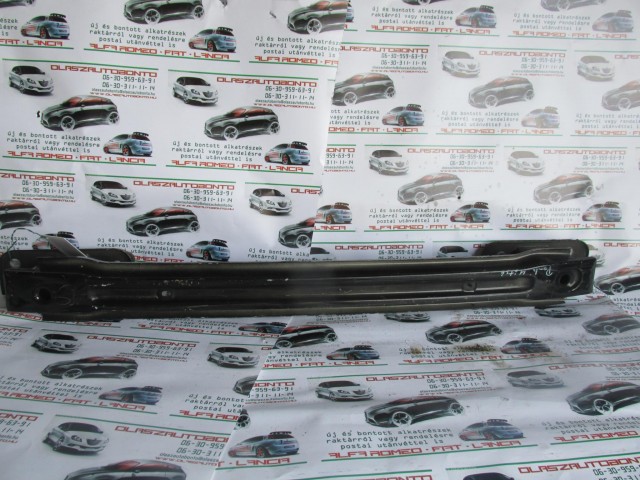 Fiat Panda II. hátsó nyúlványösszekötő