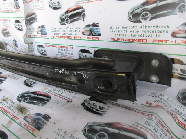 Fiat Panda II. hátsó nyúlványösszekötő