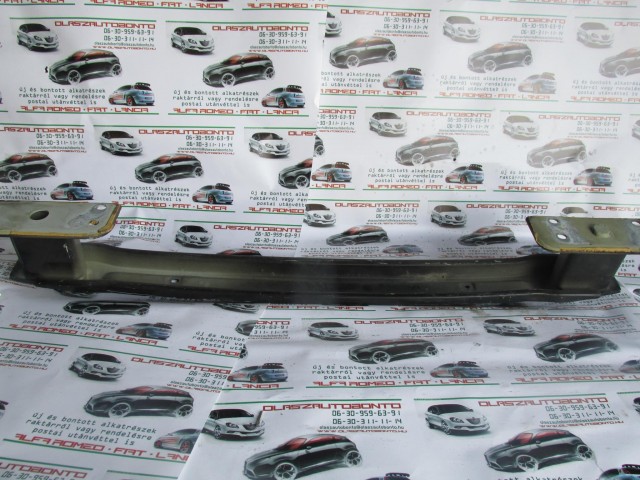 Fiat Panda II. hátsó nyúlványösszekötő