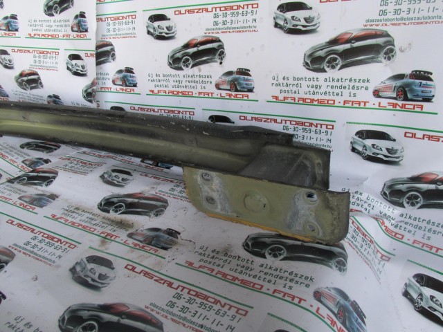 Fiat Panda II. hátsó nyúlványösszekötő