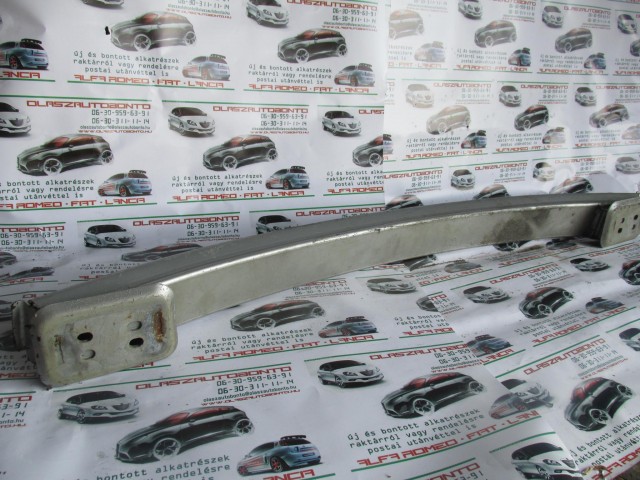 Alfa Romeo Brera hátsó nyúlványösszekötő