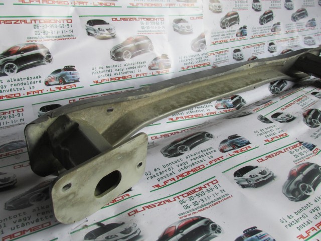 Lancia Musa hátsó nyúlványösszekötő