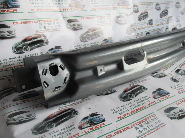 Lancia Thesis  hátsó nyúlványösszekötő