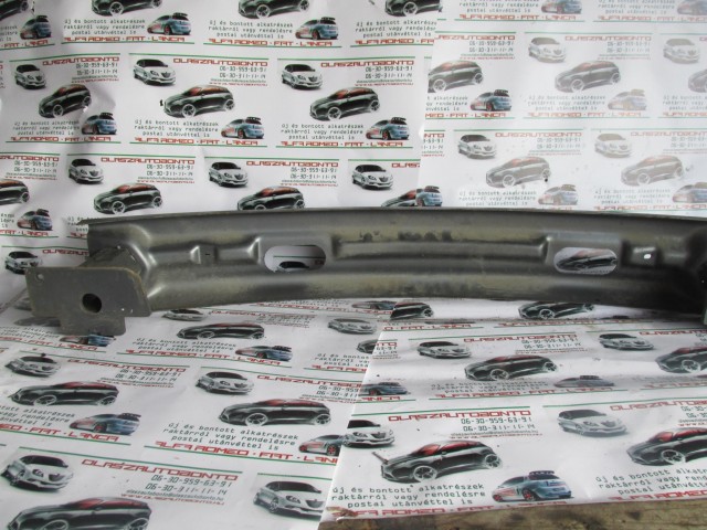 Lancia Thesis  hátsó nyúlványösszekötő