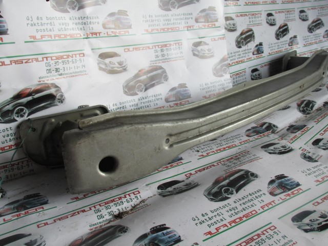 Fiat Idea hátsó nyúlványösszekötő