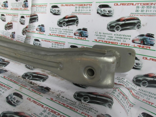 Fiat Idea hátsó nyúlványösszekötő