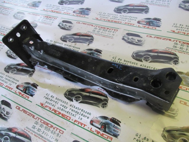 Fiat 500 bal alsó kitámasztó