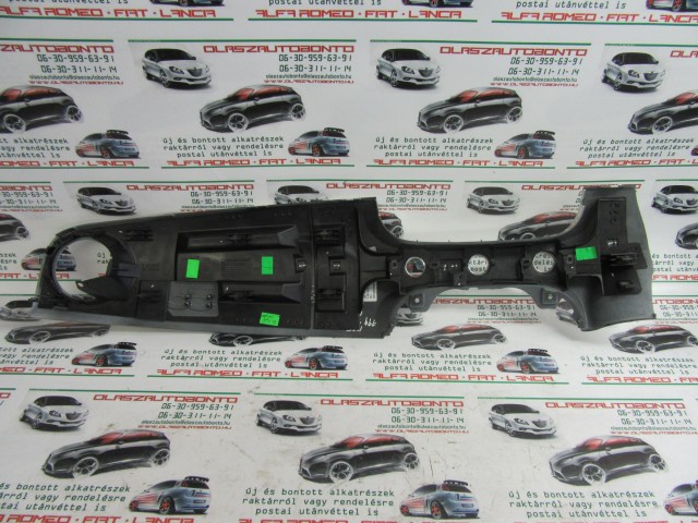 Fiat 500 735445997 számú, jobb oldali műszerfalpárna betét