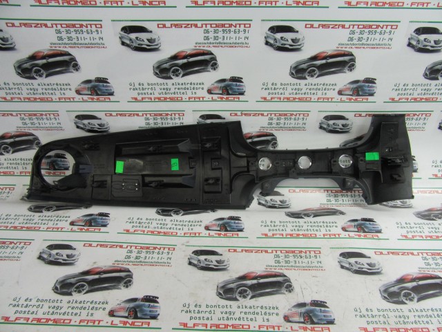 Fiat 500 735445997 számú, jobb oldali műszerfalpárna betét