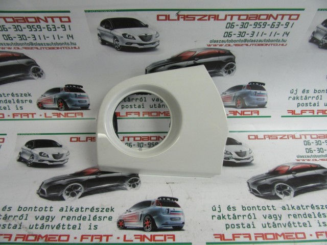 Fiat 500 bal oldali műszerfalpárna betét