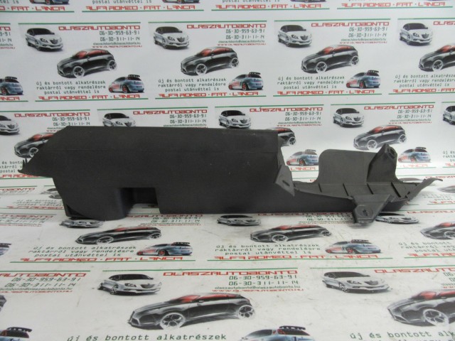 Fiat Croma 735365215 számú, jobb hátsó kalaptartó tartó