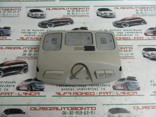 Fiat Croma 735366088 számú első belső világítás