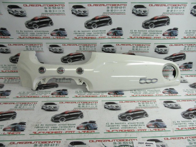 Fiat 500 735445997 számú, jobb oldali, fehér színű műszerfalpárna betét