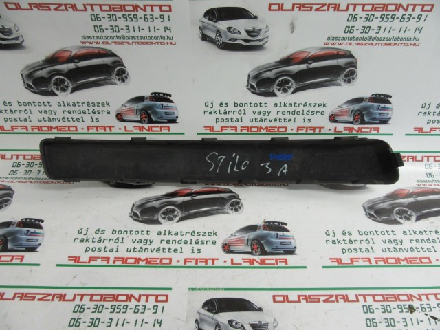 Fiat Stilo 3 ajtós, 1821920041 számú, bal első díszcsík