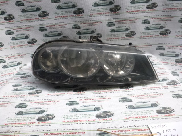 Alfa Romeo 156FL jobb első lámpa a képen látható sérüléssel