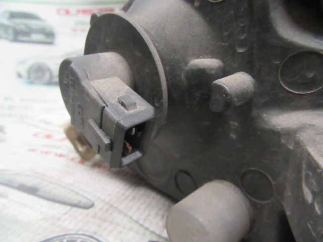 12380 Bravo/Brava 88201557 számú, bal első lámpa a képen látható sérüléssel