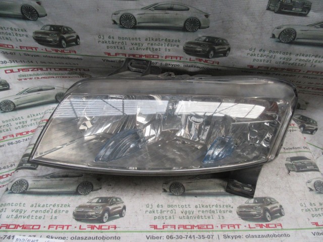 Fiat Stilo 3 ajtós, 467588460 számú, bal első lámpa a képen látható sérülés
