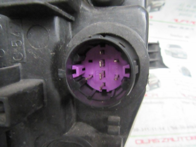 Fiat Panda II. 41690748 számú, bal első lámpa a képen látható sérüléssel