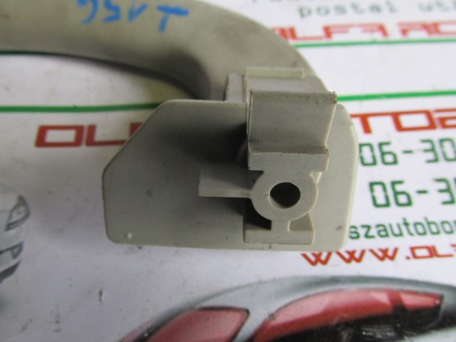 Alfa Romeo 156 kapaszkodó